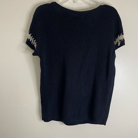 Jennifer Lopez| Goth| Chain detail|Sweater| Super soft - Picture 4 of 13